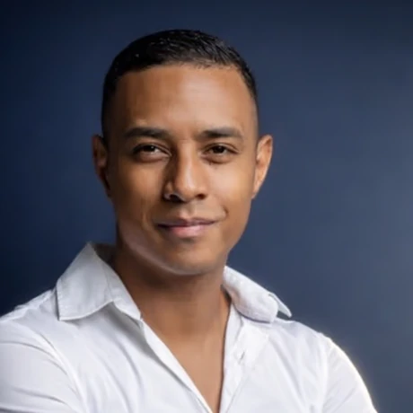 Étienne Vaytilingom, architecte Symfony à La Réunion